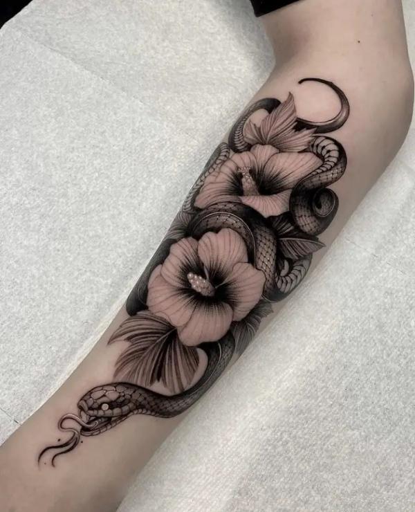 80 Hibiscus Tattoo Designs with Meaning