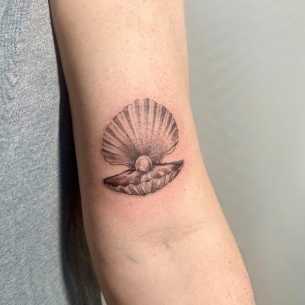 130 Shell Tattoos Make You Wonder Sea Life
