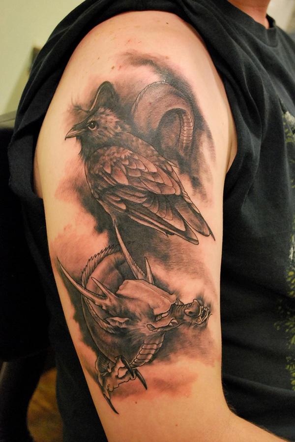 60+ Mysterious Raven Tattoos
