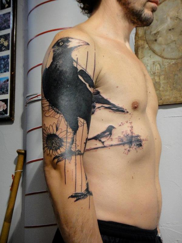 60+ Mysterious Raven Tattoos