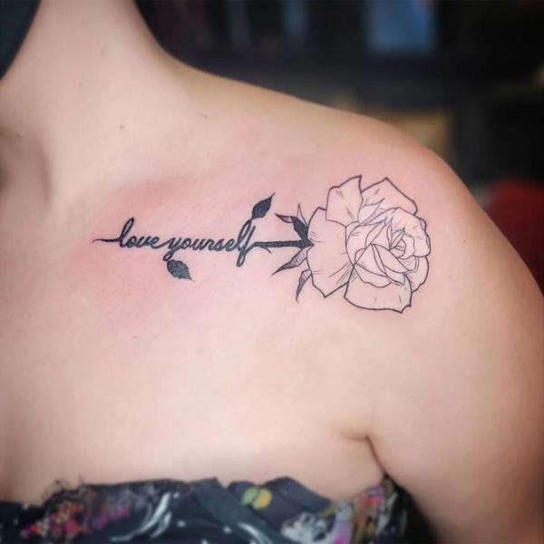 50 Cute Clavicle Tattoos for Women
