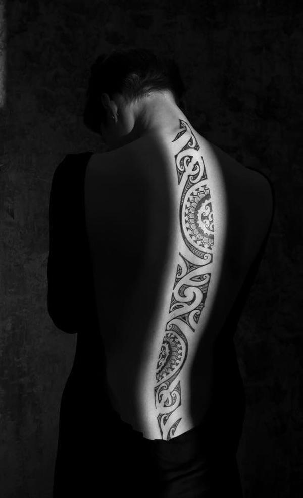 40+ Spine Tattoo Ideas for Women