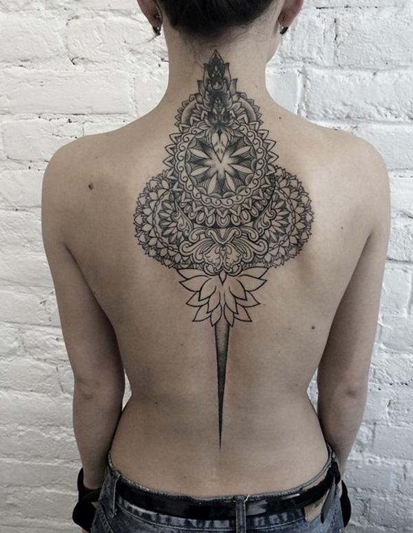 40+ Spine Tattoo Ideas for Women