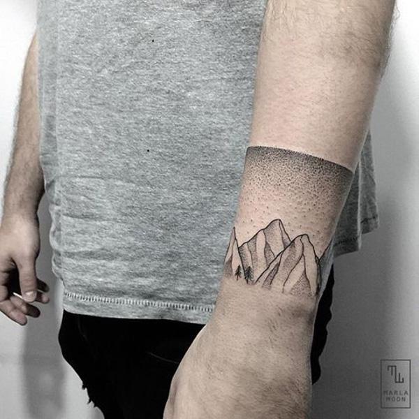 40+ Mountain Tattoo Ideas