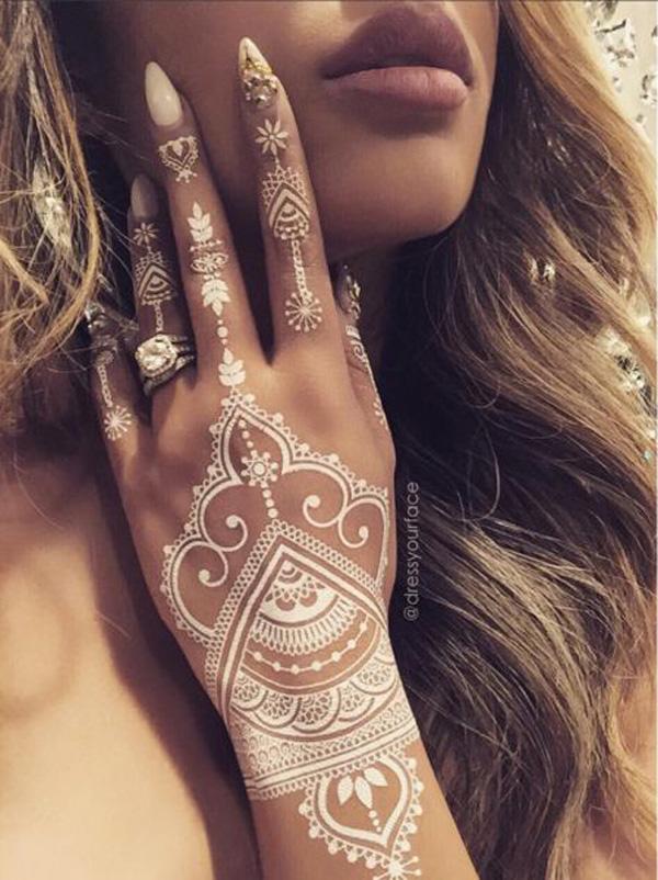 25 Amazing White Henna Designs