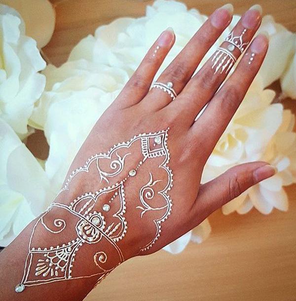 25 Amazing White Henna Designs