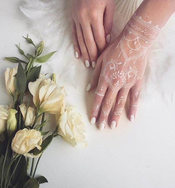 25 Amazing White Henna Designs