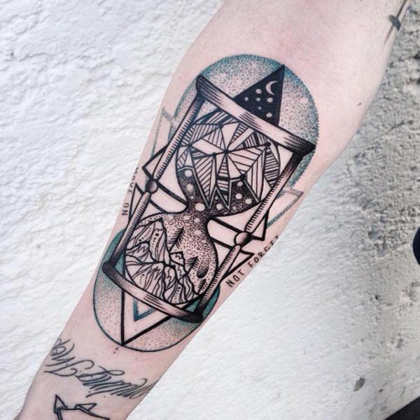 60 Hourglass Tattoo Ideas