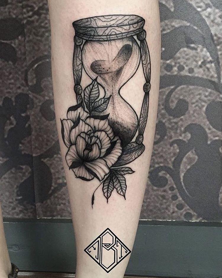 60 Hourglass Tattoo Ideas