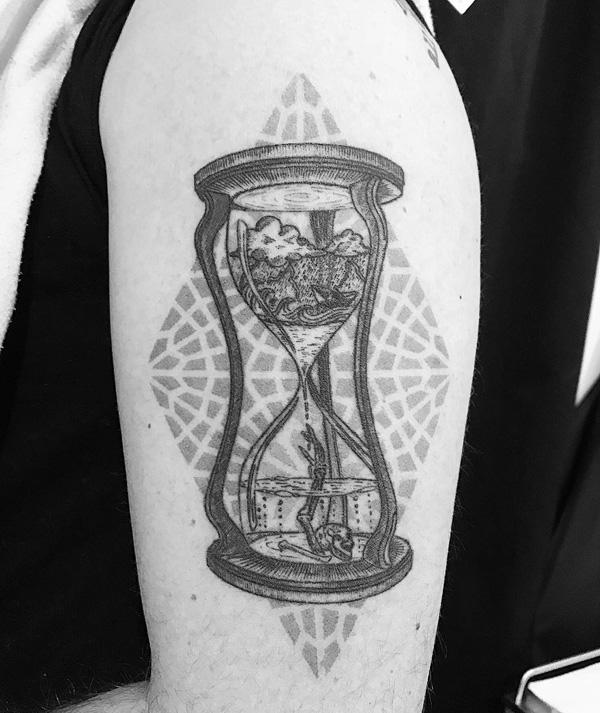 60 Hourglass Tattoo Ideas
