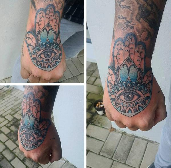 35 Unbelievable Hamsa Tattoo Ideas