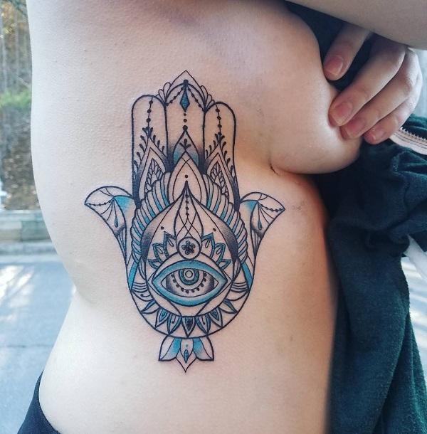 35 Unbelievable Hamsa Tattoo Ideas