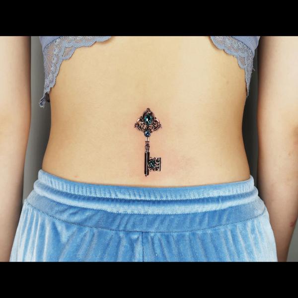 Small and Simple: The Beauty of Minimalist Tattoos