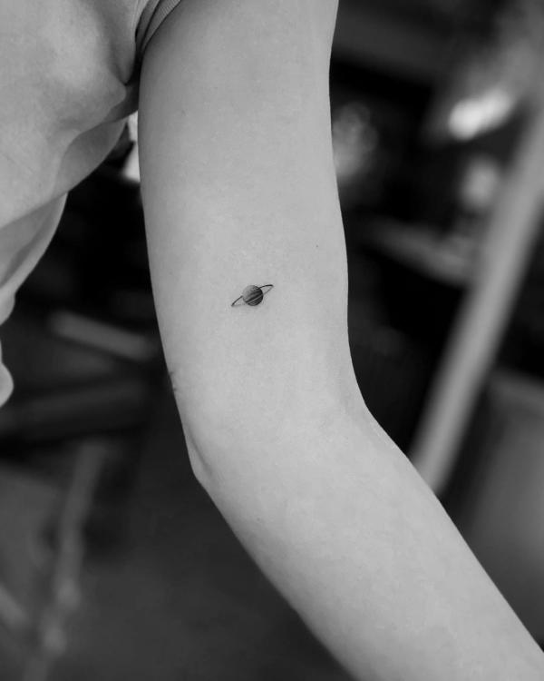 Small and Simple: The Beauty of Minimalist Tattoos