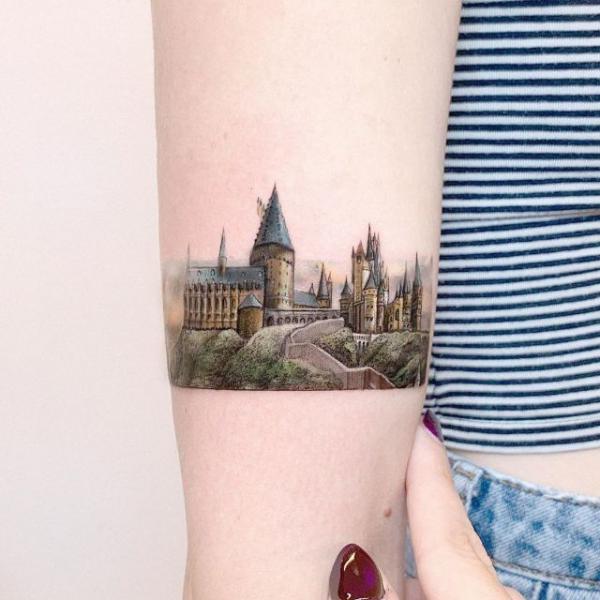 Small and Simple: The Beauty of Minimalist Tattoos