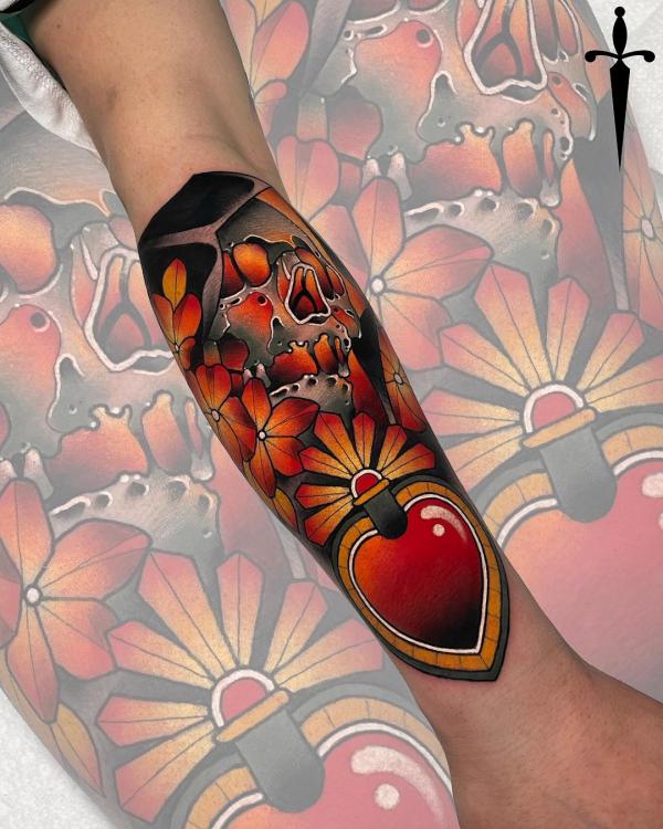60 Sacred Heart Tattoos: A Symbolism of Love and Devotion
