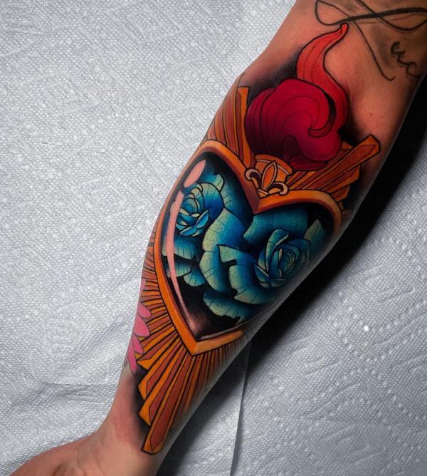 60 Sacred Heart Tattoos: A Symbolism of Love and Devotion