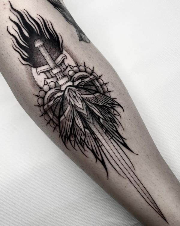 60 Sacred Heart Tattoos: A Symbolism of Love and Devotion