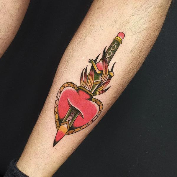 60 Sacred Heart Tattoos: A Symbolism of Love and Devotion