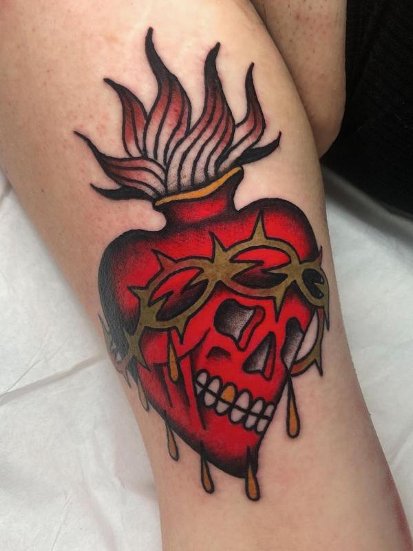 60 Sacred Heart Tattoos: A Symbolism of Love and Devotion
