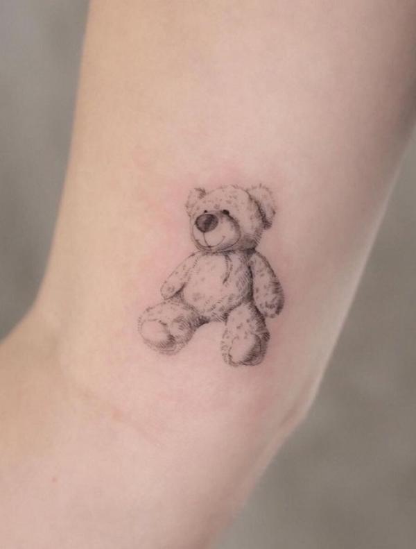 40 Stunning Bear Tattoos: Symbolism and Meanings