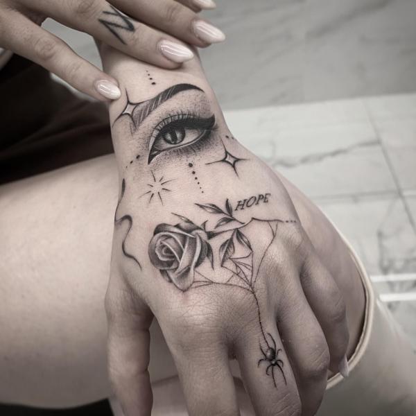 150 Hand Tattoos: Ideas and Meanings
