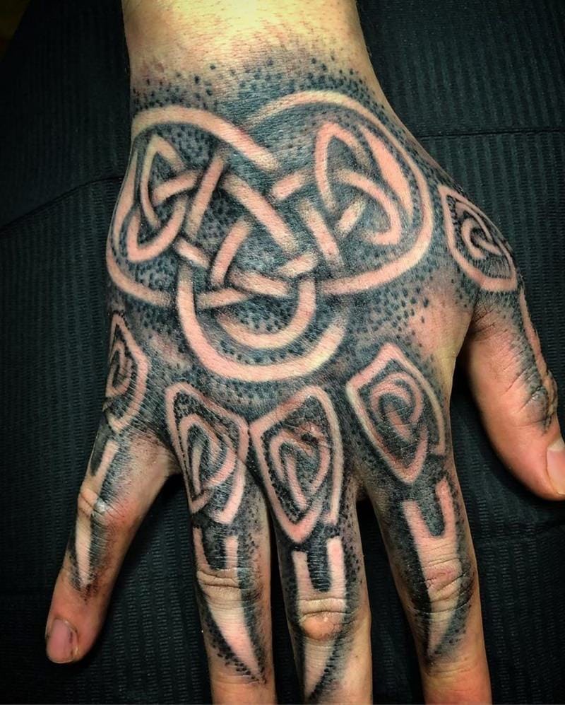 150 Hand Tattoos: Ideas and Meanings