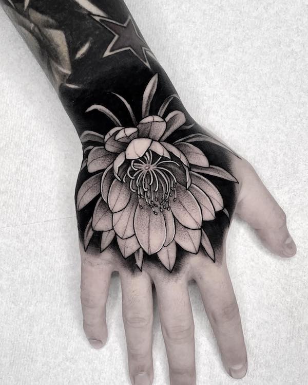 150 Hand Tattoos: Ideas and Meanings