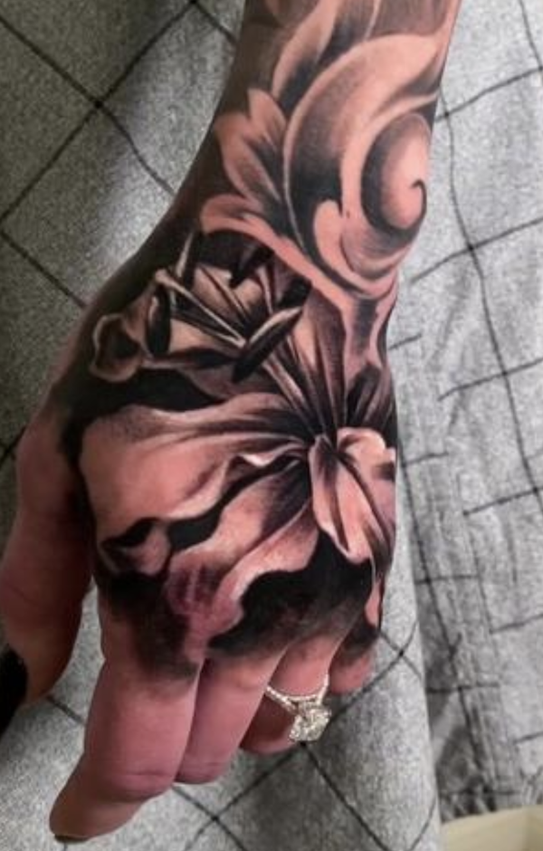 150 Hand Tattoos: Ideas and Meanings