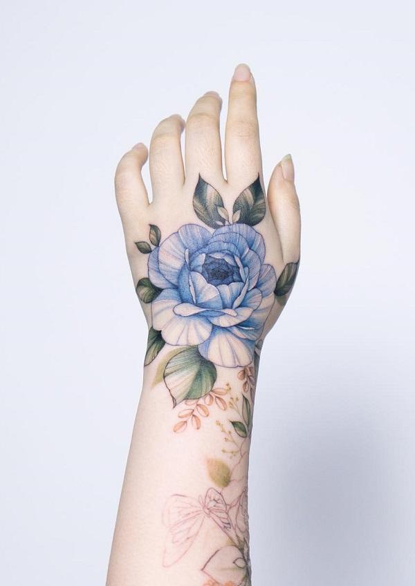 150 Hand Tattoos: Ideas and Meanings