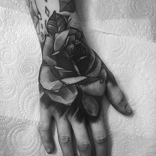 150 Hand Tattoos: Ideas and Meanings