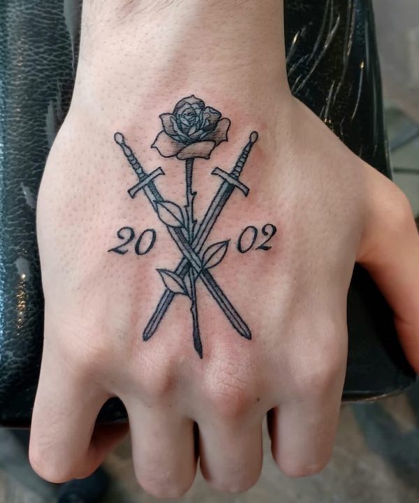 150 Hand Tattoos: Ideas and Meanings