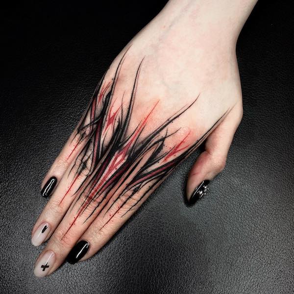 150 Hand Tattoos: Ideas and Meanings
