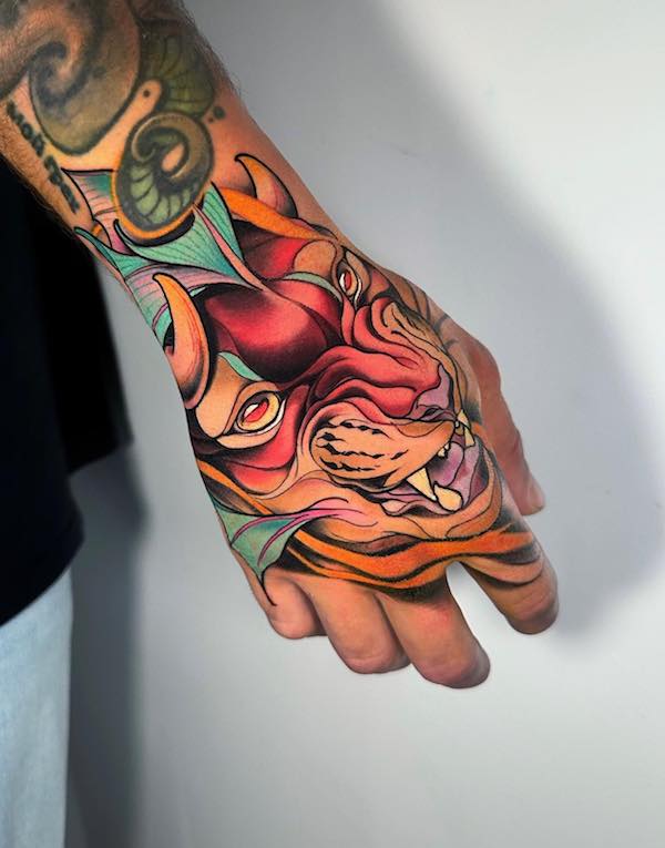 150 Hand Tattoos: Ideas and Meanings