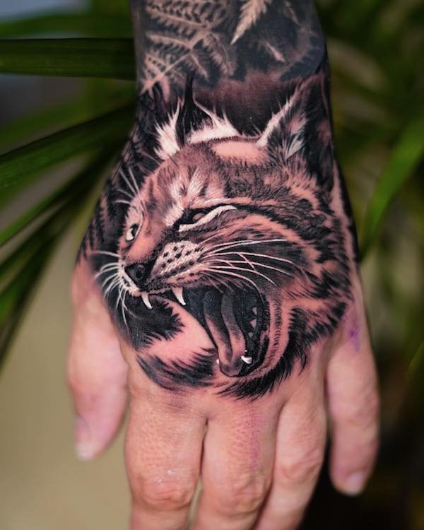 150 Hand Tattoos: Ideas and Meanings