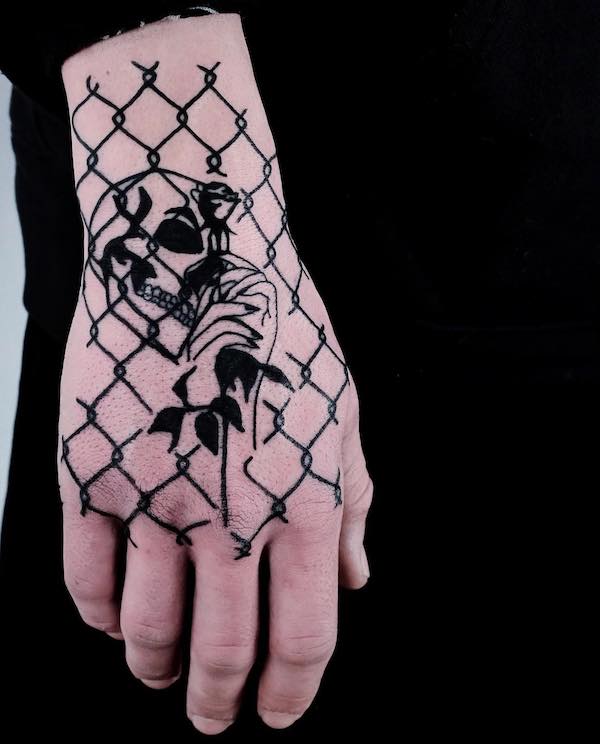 150 Hand Tattoos: Ideas and Meanings