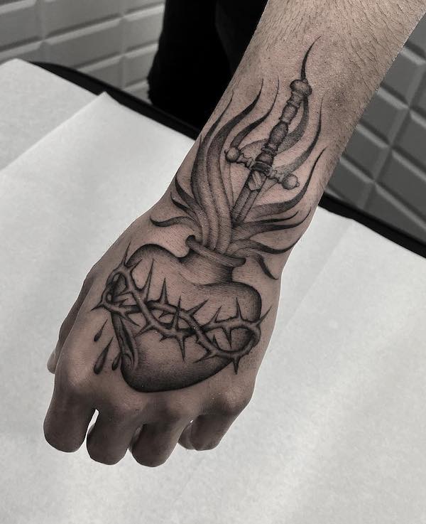 150 Hand Tattoos: Ideas and Meanings