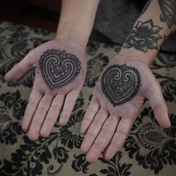 150 Hand Tattoos: Ideas and Meanings