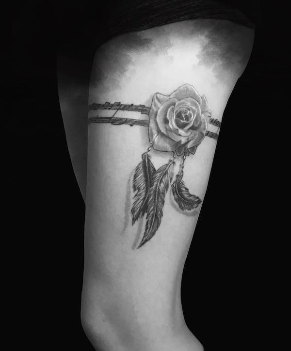 Garter Tattoos: The Perfect Blend of Sultry and Sweet