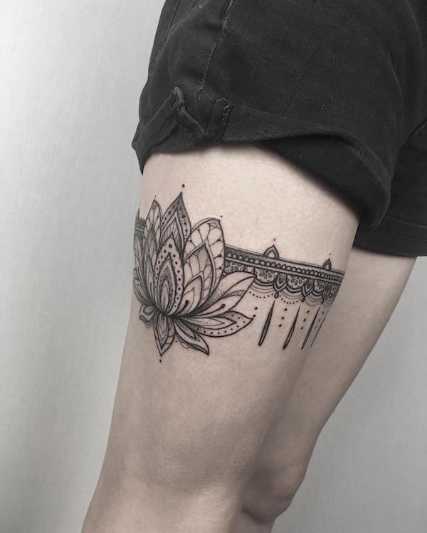 Garter Tattoos: The Perfect Blend of Sultry and Sweet