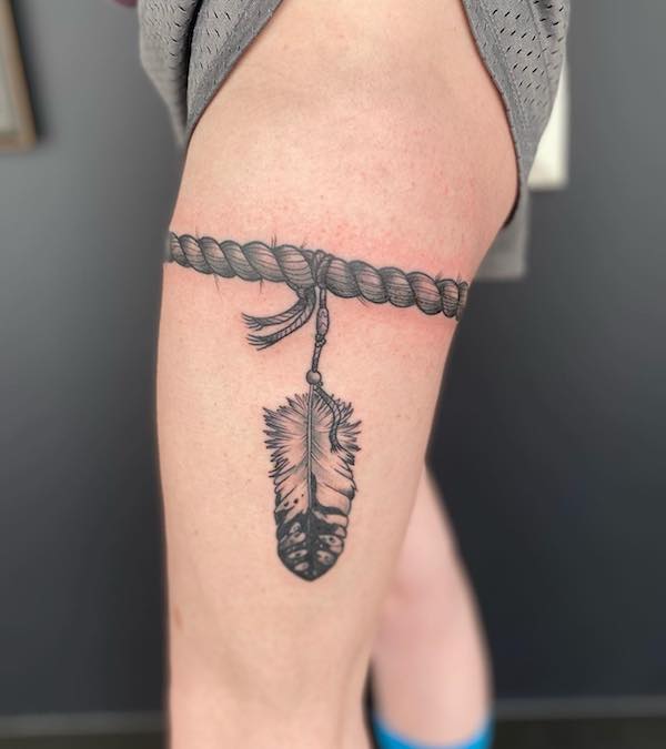 Garter Tattoos: The Perfect Blend of Sultry and Sweet