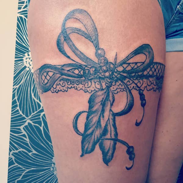 Garter Tattoos: The Perfect Blend of Sultry and Sweet