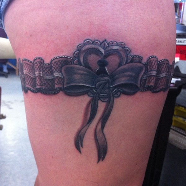 Garter Tattoos: The Perfect Blend of Sultry and Sweet