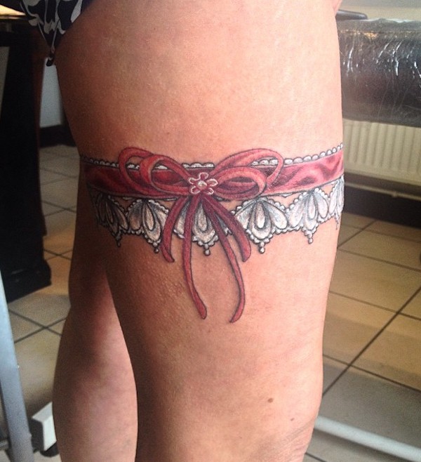 Garter Tattoos: The Perfect Blend of Sultry and Sweet