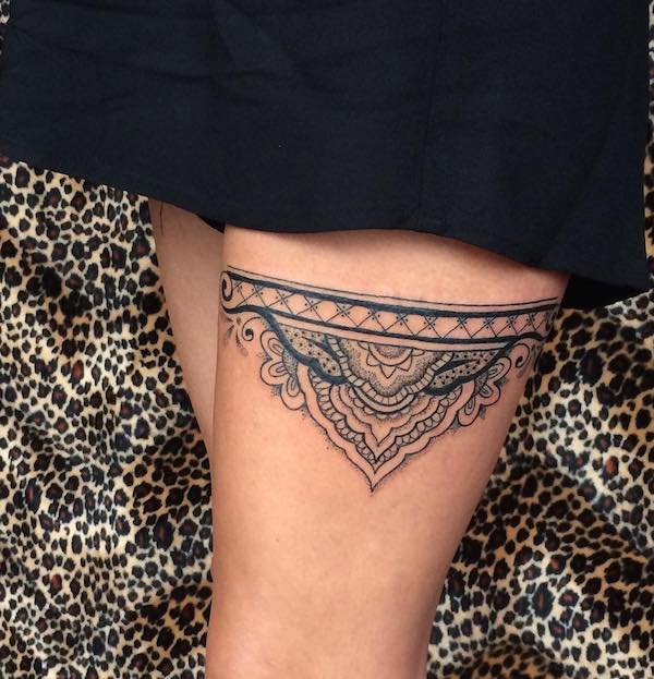 Garter Tattoos: The Perfect Blend of Sultry and Sweet