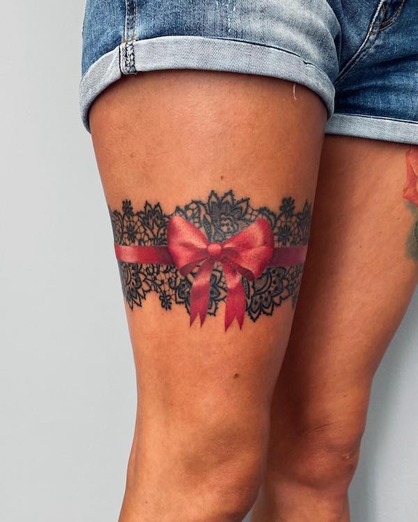 Garter Tattoos: The Perfect Blend of Sultry and Sweet