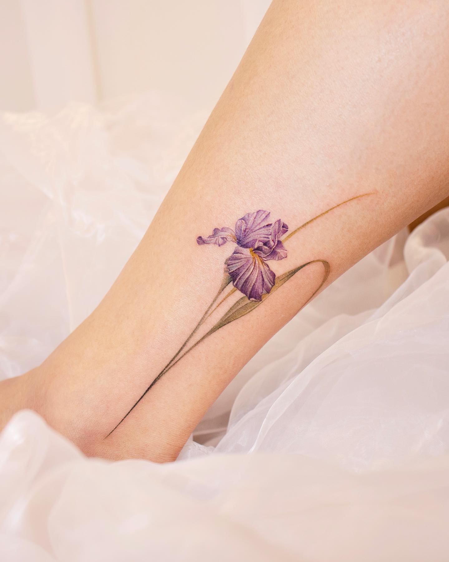 Iris Tattoos: A Blooming Expression of Artistic Beauty