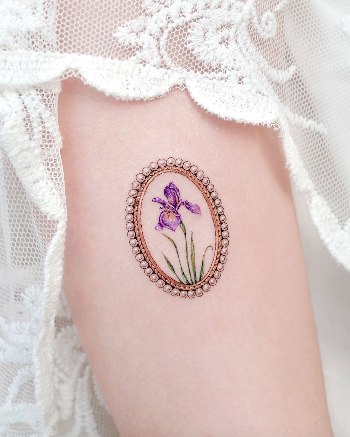 Iris Tattoos: A Blooming Expression of Artistic Beauty