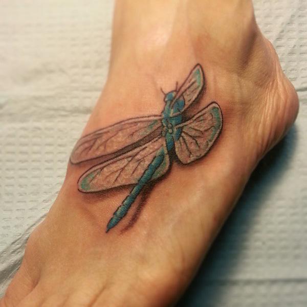 90 Feminine and Inspiring Dragonfly Tattoos for Women
