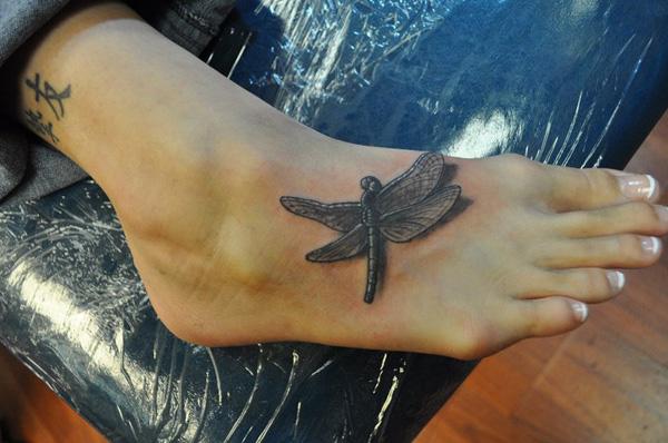 90 Feminine and Inspiring Dragonfly Tattoos for Women